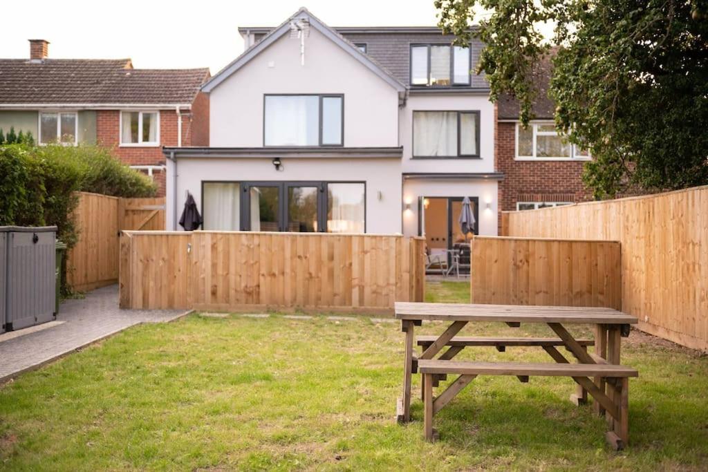 Panorama House, Luxury 2-Bedroom Apartment 2 Kidlington Esterno foto